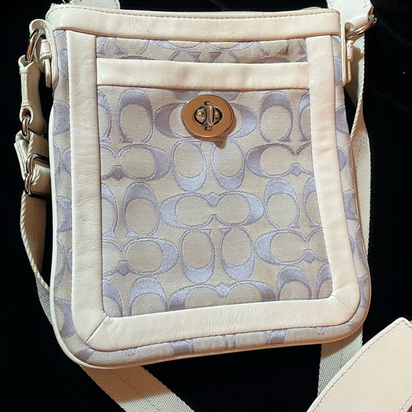 Coach Vintage Signature C Canvas Turnlock Crossbody Bag